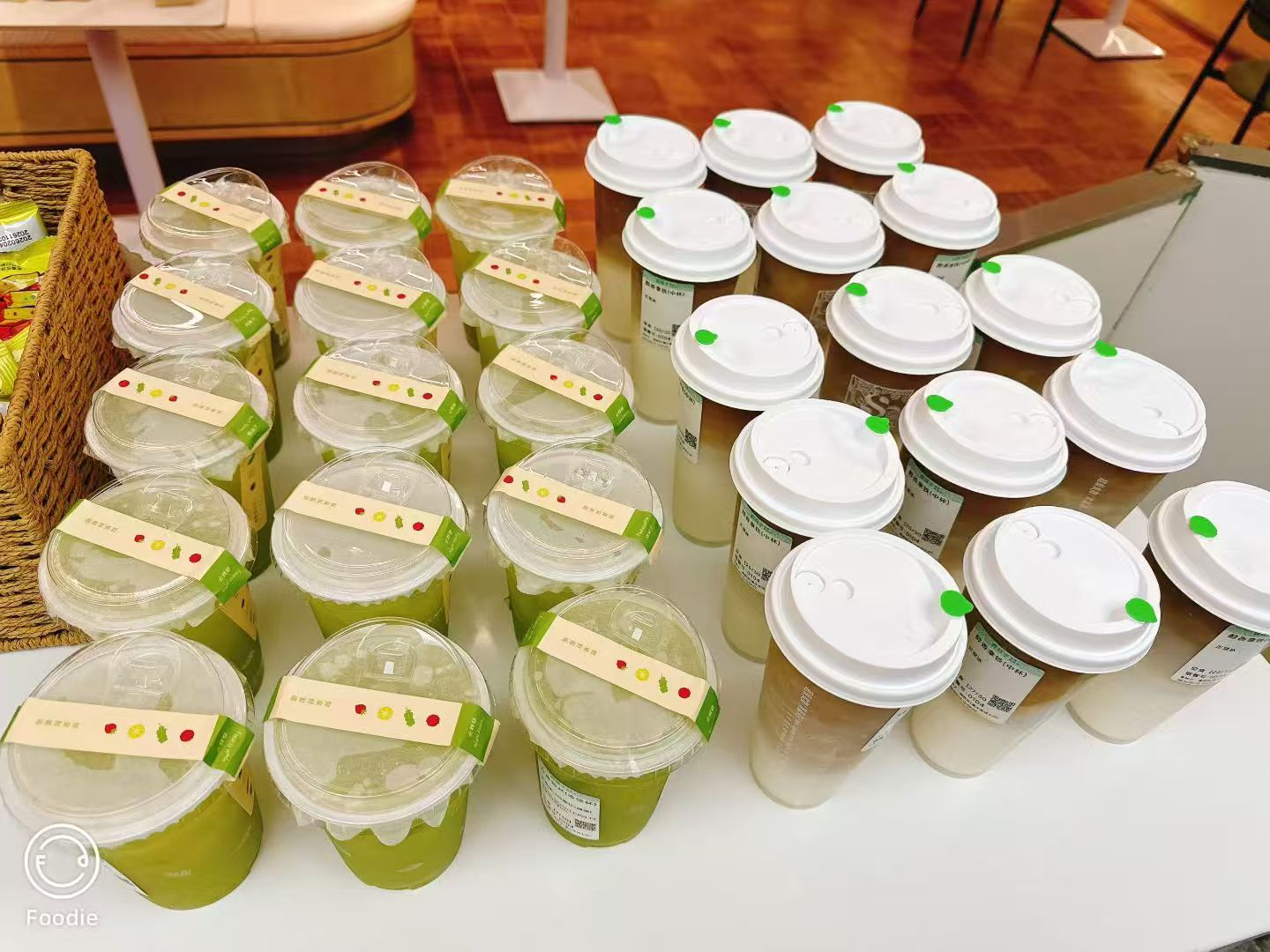 一杯果蔬茶的供应链标准：三温仓与一周多配